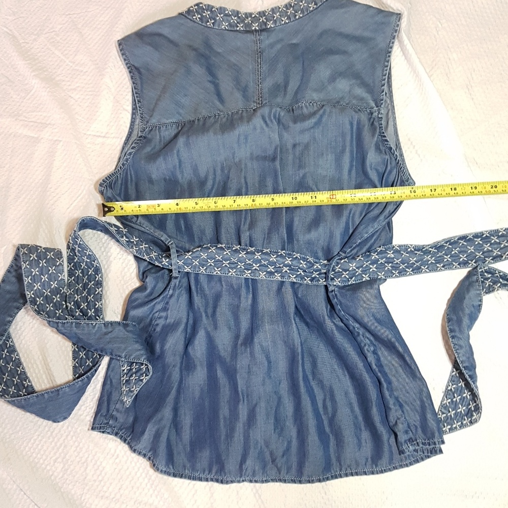 Anthropologie Holding Horses Chambray Top Size M - Picture 6 of 8